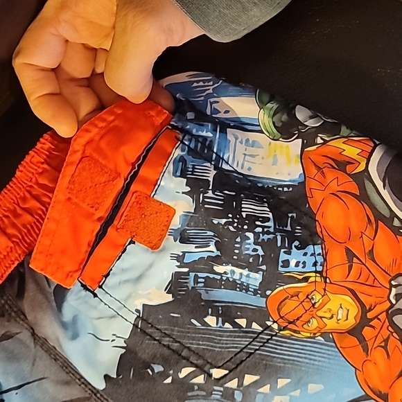 LOT of boys swim trunks. Quicksilver & Justice League. - Picture 9 of 10